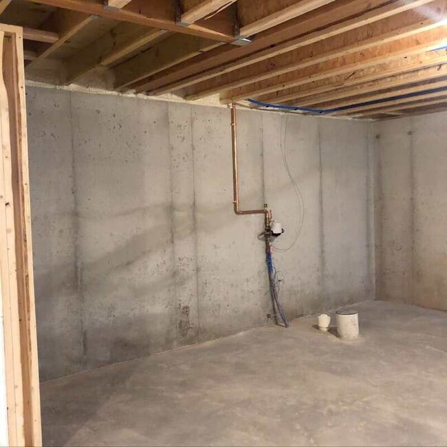 Building Photo - 449/451 Longwood Lane - 451