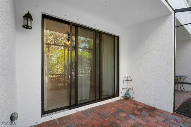 Building Photo - 15820 Portofino Springs Blvd
