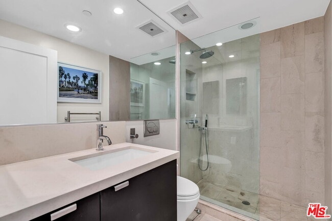 Building Photo - 140 Ocean Park Blvd