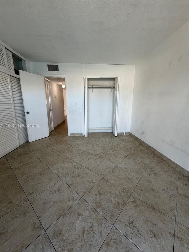 Building Photo - 7917 West Dr