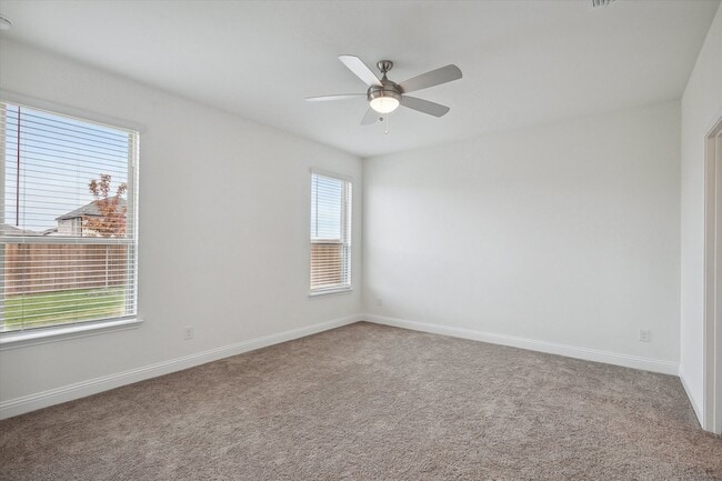 Building Photo - 2521 Wayne Ave