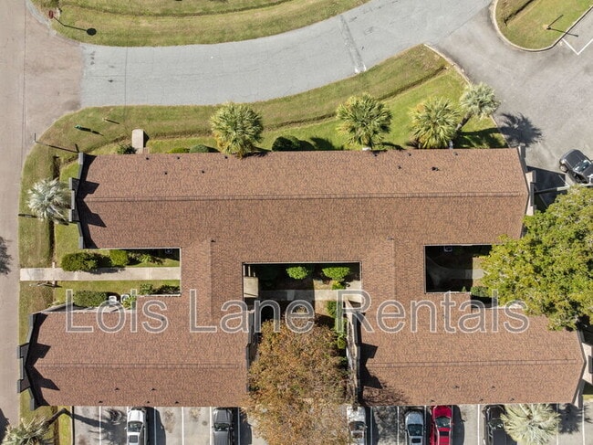 Building Photo - 874 Colony Dr