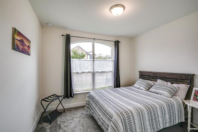 Building Photo - 7616 Groundhog Wy