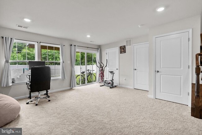 Building Photo - 36 Autumn Park Dr