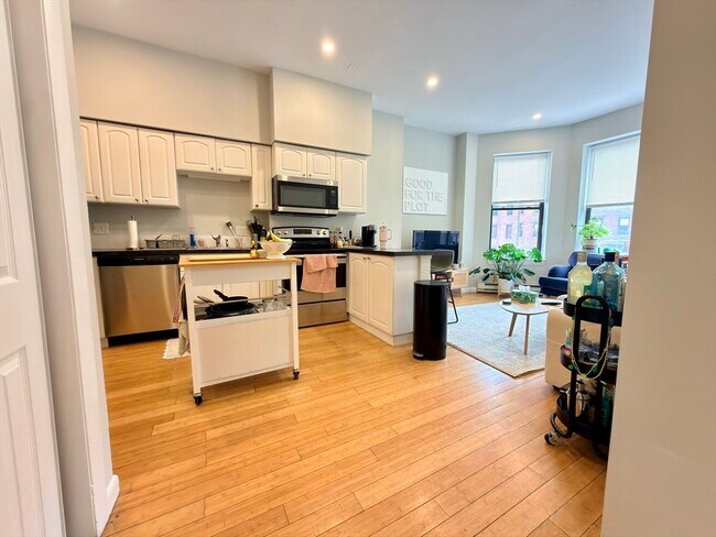 Building Photo - 420 Massachusetts Ave