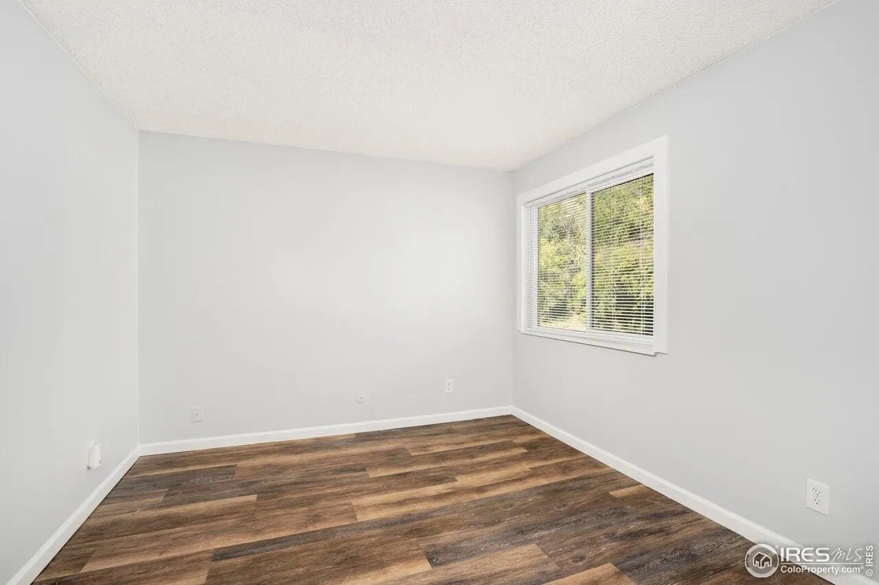 Building Photo - 1705 Heatheridge Rd