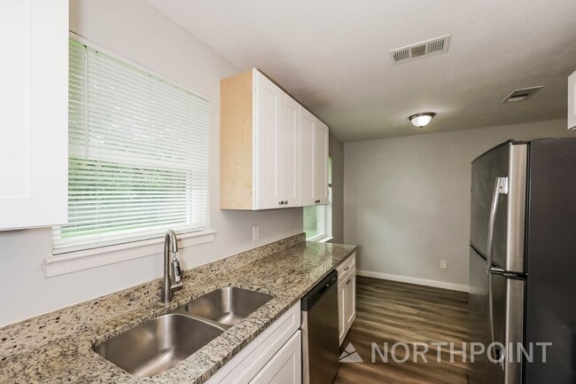 Building Photo - 3 BR/1BA | Newly Renovated Single Family Home | 1-Car Covered Parking | Gated backyard