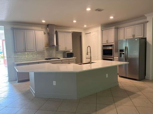 Building Photo - 174 Antilles Rd