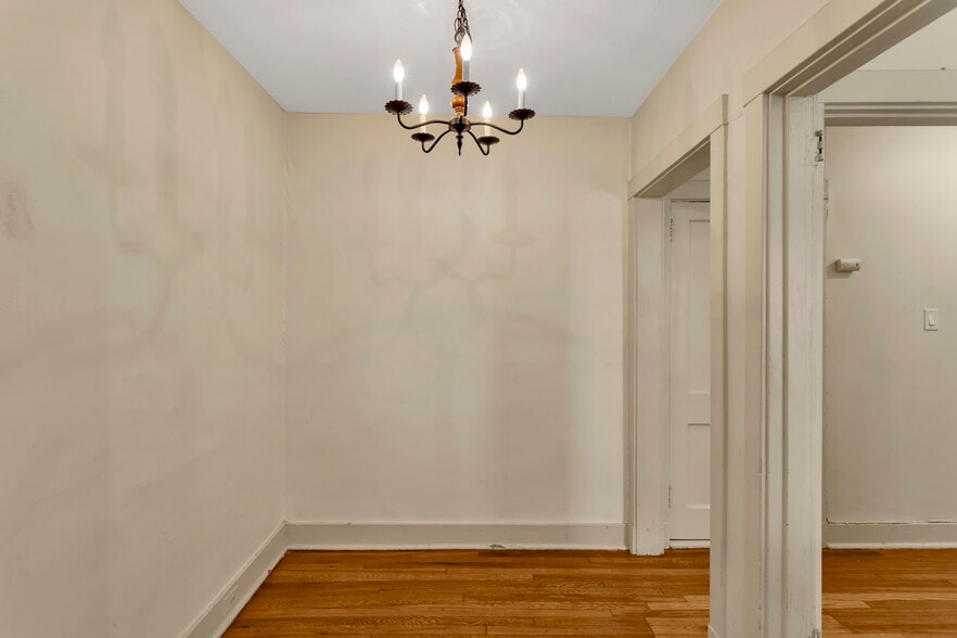 Building Photo - 5854 Forbes Ave