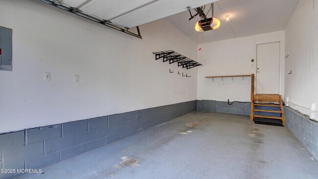 Building Photo - 66 Chestnut Way