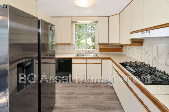 Building Photo - 6606 Aqua Vista Ct