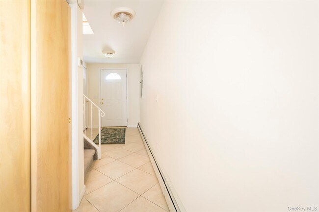 Building Photo - 11 7th St