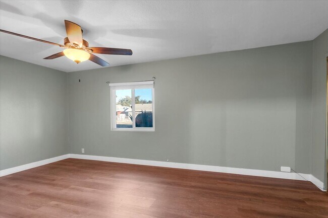 Building Photo - 2008 Franklin Ave