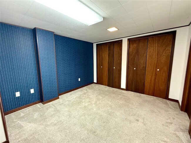 Building Photo - 225 Sunrise Blvd