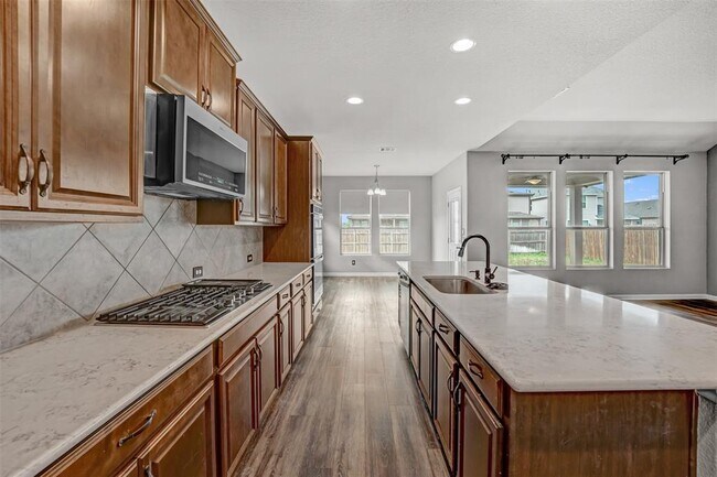 Building Photo - 6709 Golden Bough Ln