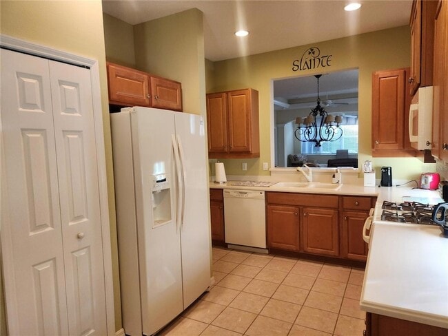 Building Photo - 6642 Tailfeather Way