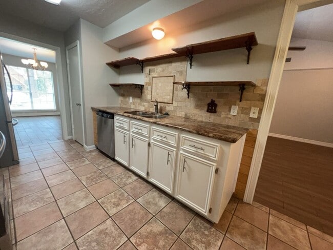 Building Photo - 30707 Martens Rd