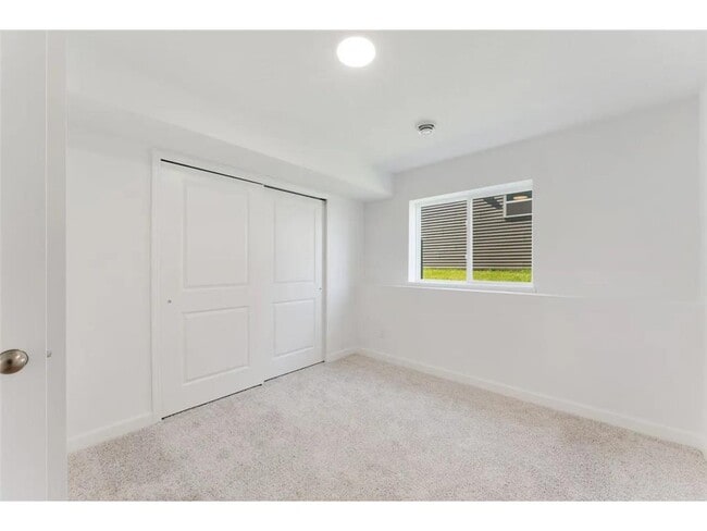 Building Photo - 2339 Jandell Ave NE