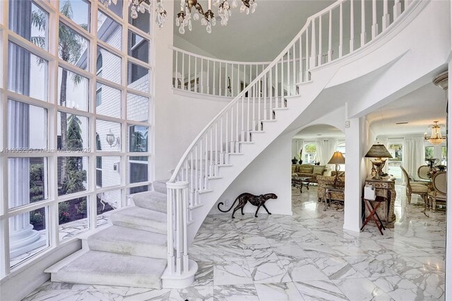 Building Photo - 2889 NE 35th St