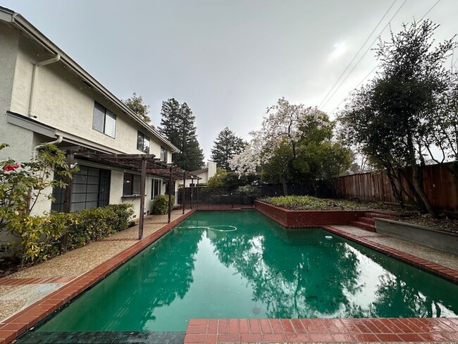 Building Photo - Stunning 2 Story Home w/ Pool - Palo Alto ...