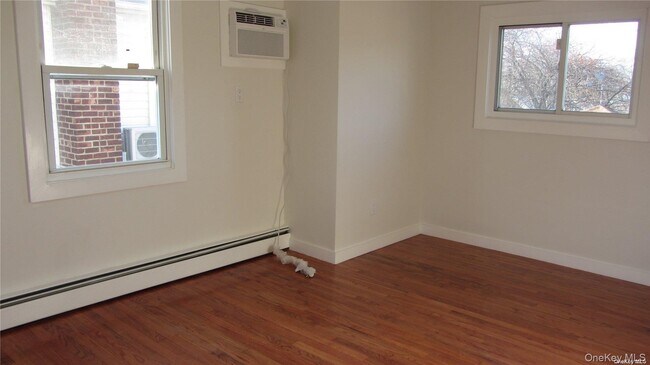 Building Photo - 367 Columbus Pkwy