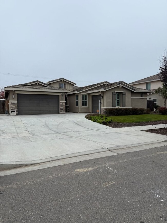 Primary Photo - Charming 3 bedroom 2 bathroom with an office, located in Quail Run