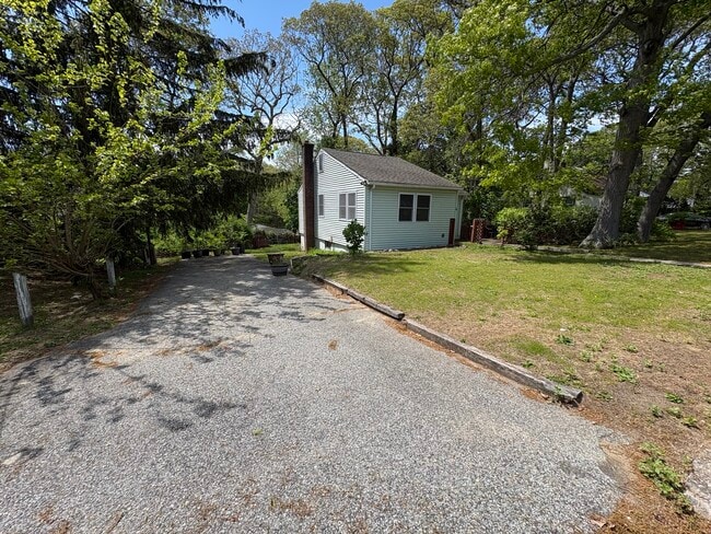 Building Photo - 4 Seawanhaka Ave
