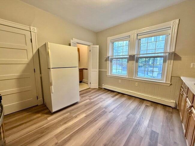 Building Photo - 89 Grove St