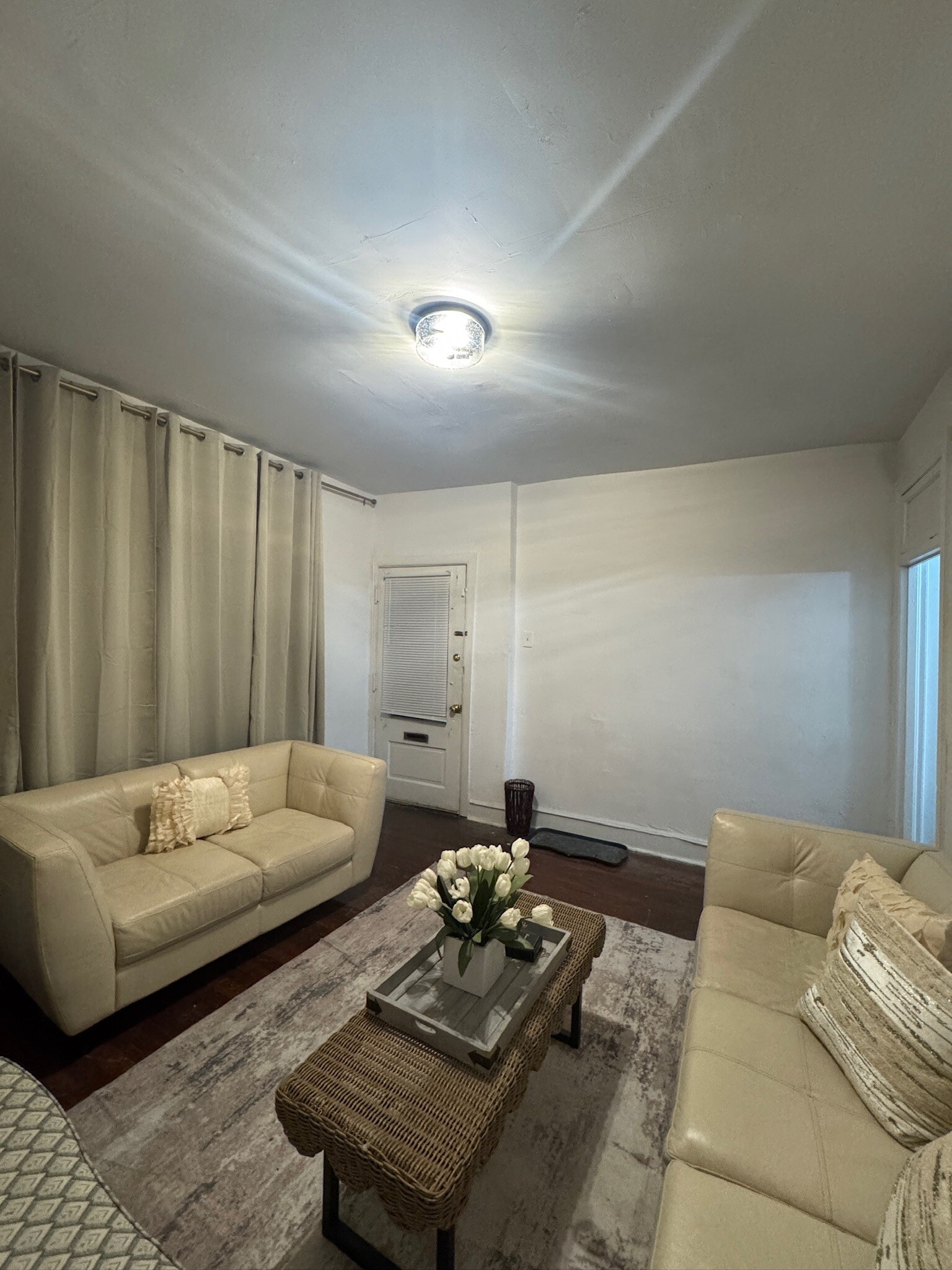 Building Photo - 5409 Walnut St