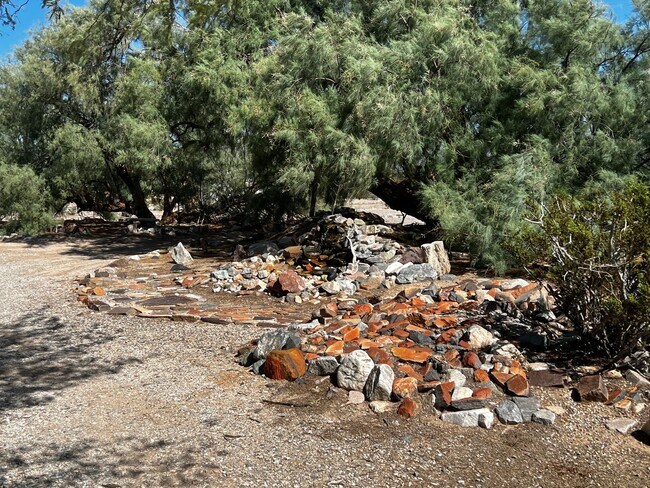 Building Photo - For Rent – Private Desert Retreat in Wonde...