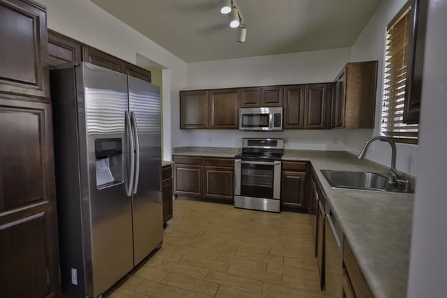 Building Photo - $500.00 OFF FIRST MONTH RENT!!!! NORTH RANCHO SAHUARITA!!!!!!!!!