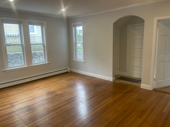 Living Room - 54 Allerton St