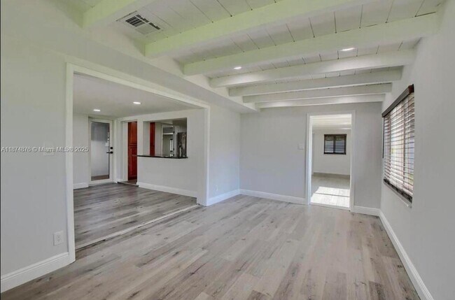 Building Photo - 126 NW 3rd Ct