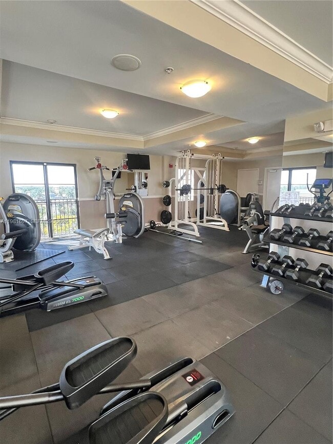 Building Photo - 2401 N Ocean Blvd