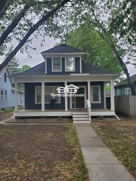 Primary Photo - 3112 40th Ave S