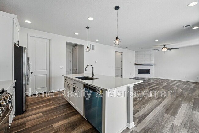 Building Photo - 9364 E 105th Ave