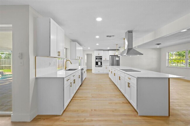 Building Photo - 5700 Bayou Grande Blvd NE
