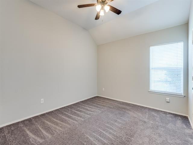 Building Photo - 9512 Saddle Dr