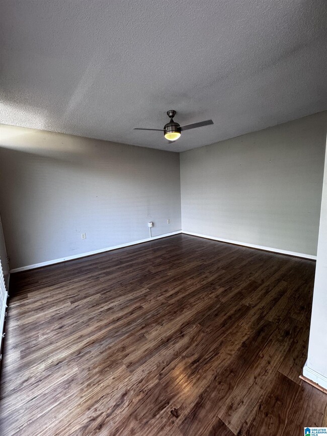Building Photo - 66 Rhodes Cir S