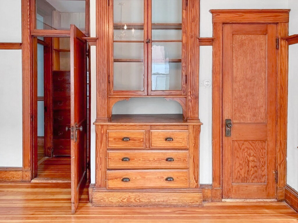 Building Photo - 8 Wyvern St