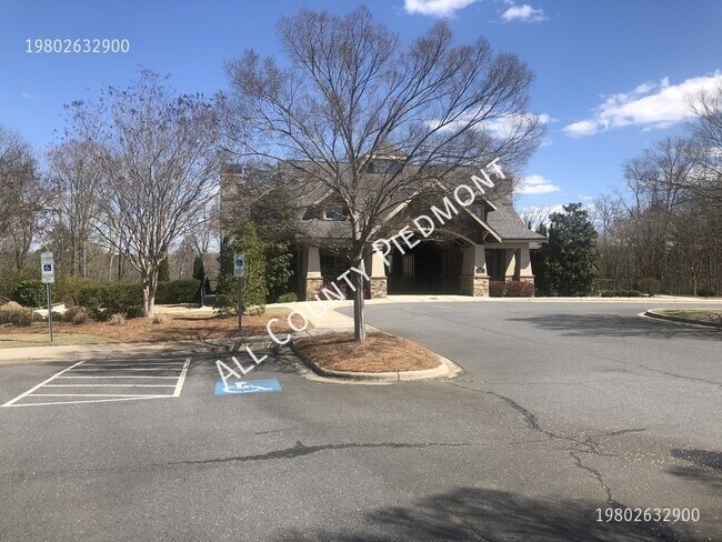 Building Photo - 1144 Streamside Ln