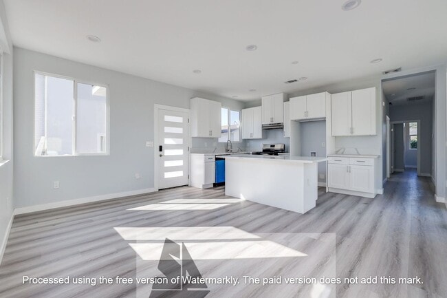 Building Photo - 11875 Wisteria Ave