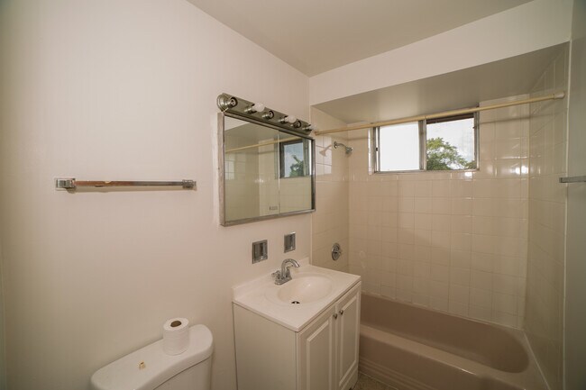 Building Photo - 2149 135th Pl