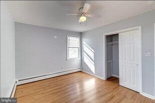 Building Photo - 6729 Youngstown Ave