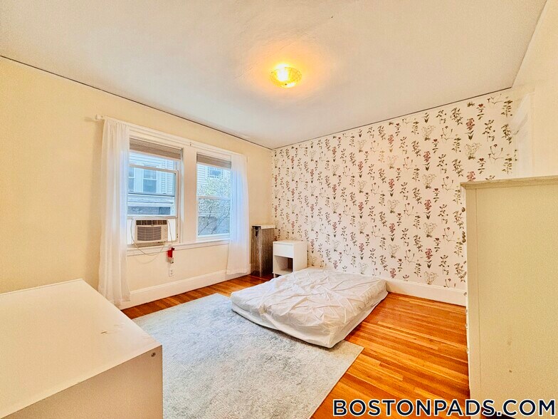 Building Photo - 38 Kirkwood Rd