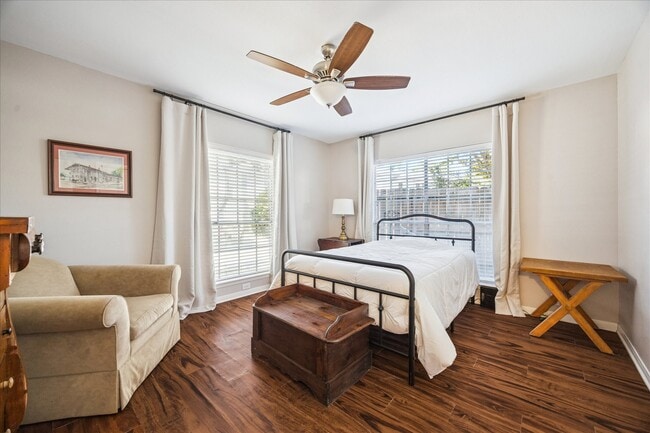 Building Photo - 1809 Stoney Brook Dr