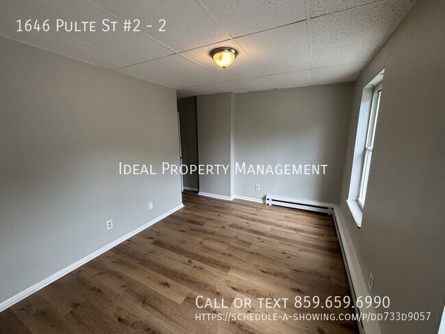 Building Photo - 1646 Pulte St