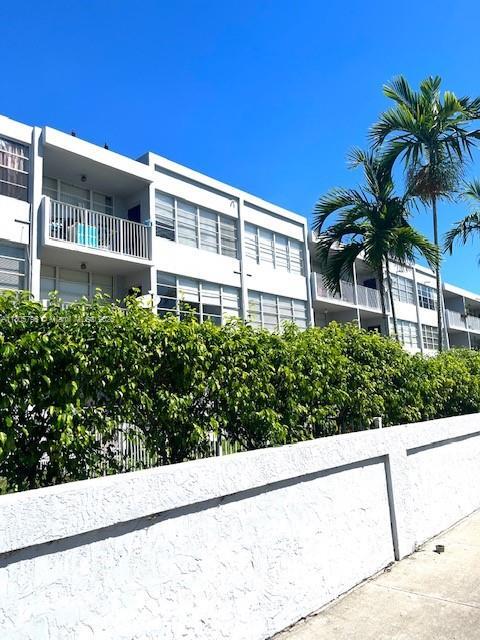 Building Photo - 2175 NE 170th St