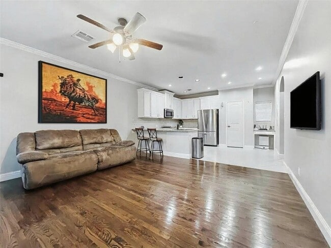 Building Photo - 2449 Avalon Ct
