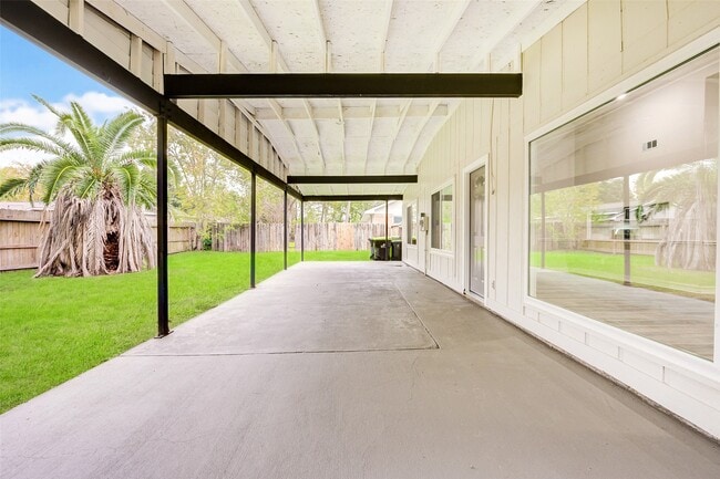 Building Photo - 1823 Grand Park Dr